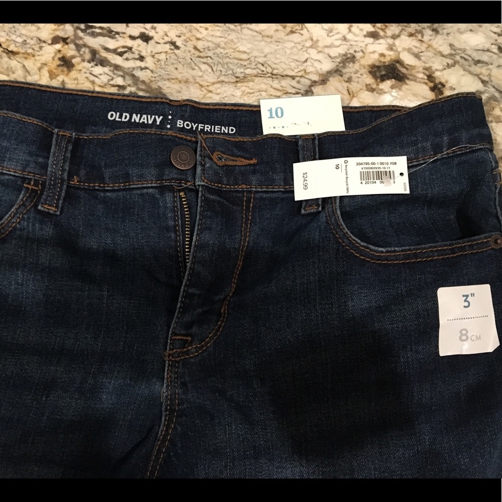 Old Navy Boyfriend Short